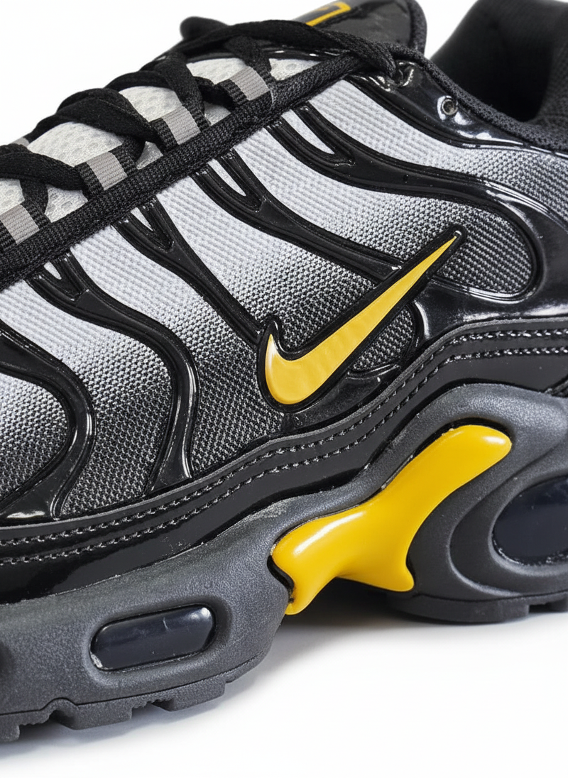 Air Max TN Preto e Branco